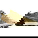 LeBron 21 Optimism - version multicolore avec renforts latéraux spécifiques